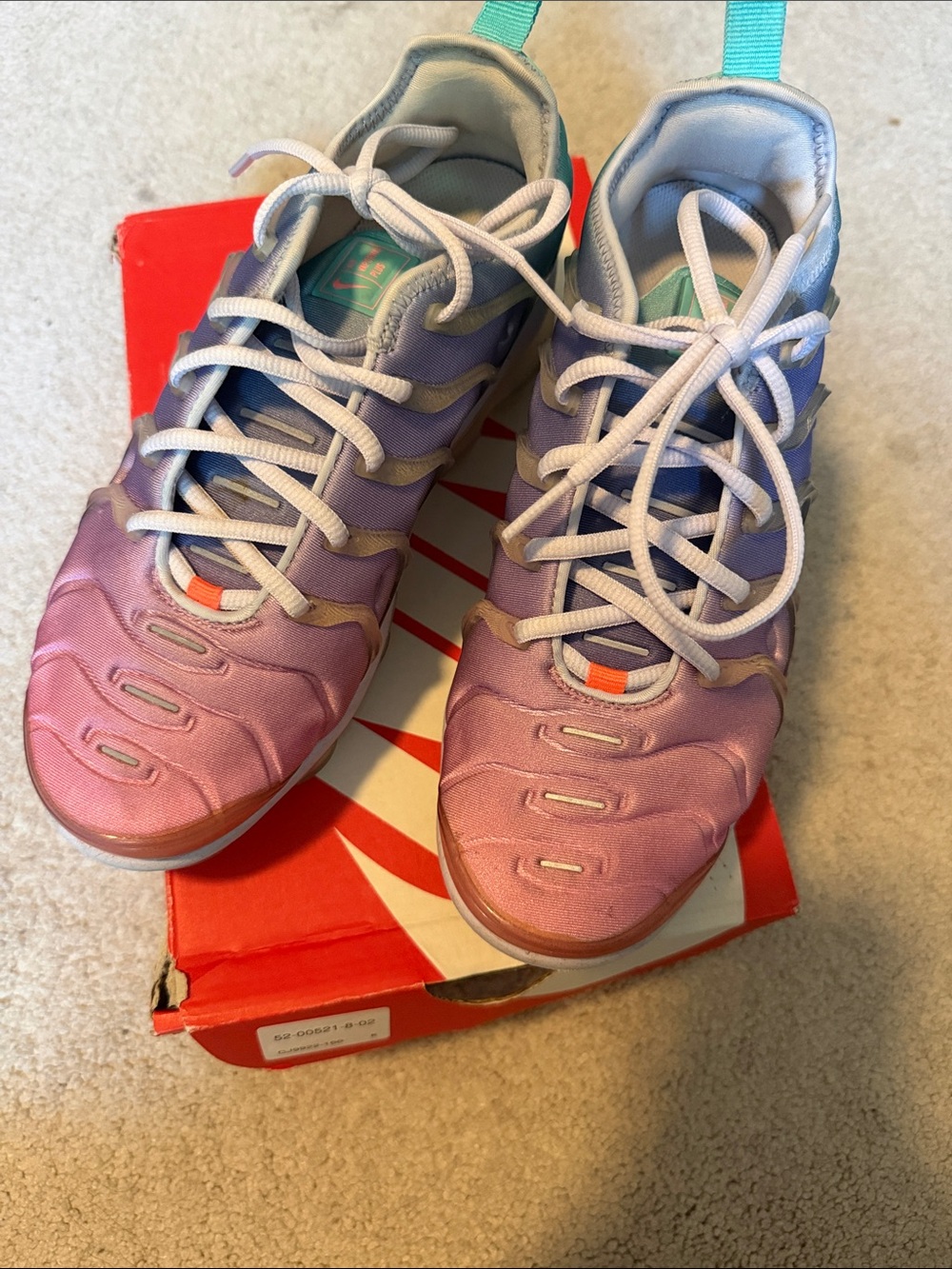 Nike Women's Pink Lavender Gradient Athletic Sneakers